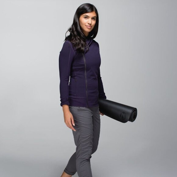 Lululemon Bhakti Yoga Jacket- Black Grape Athletic Jacket- Size 4 - Picture 2 of 15